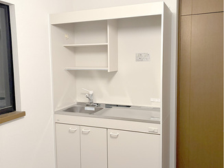 キッチンリフォーム 電気温水器で使い勝手がアップしたミニキッチン
